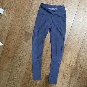 2 pairs victoria secret leggings